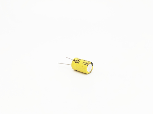 2000 heures tolérance à hautes températures des condensateurs 33UF100V de basse esr 20%