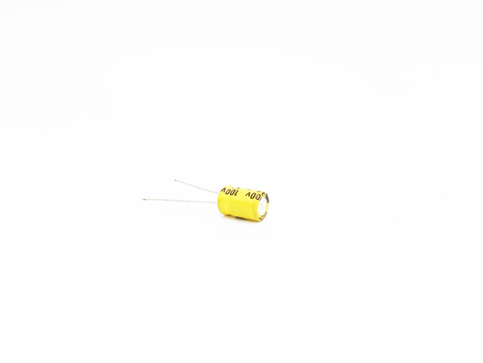 Condensateur à hautes températures électrolytique en aluminium jaune 33UF100V