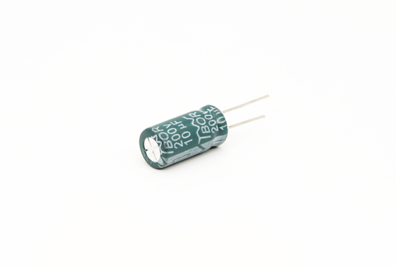 Condensateur électrolytique de radial en aluminium de 10UF200V 8x16mm pour le ballast électronique