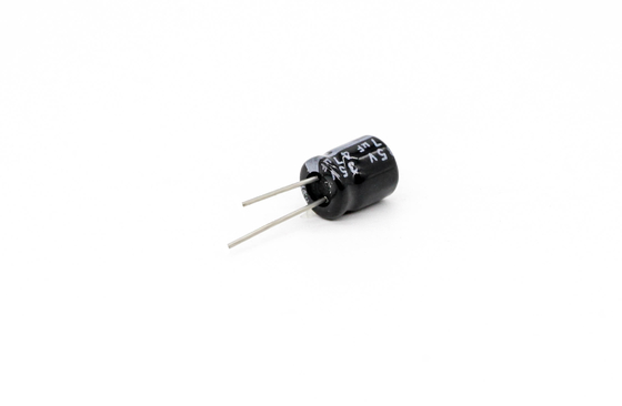 47uf35v condensateur électrolytique en aluminium 6.3x7