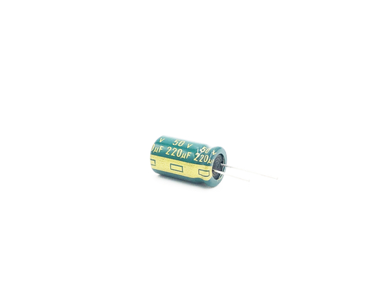 condensateur électrolytique en aluminium du condensateur 220UF50V de lumière de 10X16mm LED