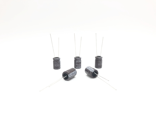 Condensateur électrolytique radial 10UF250V 10X16MM de ballast électronique