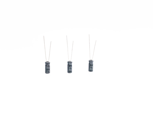 33UF35V type miniature d'avance de radial du condensateur 5x11mm 2000 heures