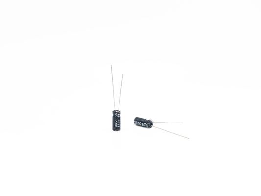 33UF35V type miniature d'avance de radial du condensateur 5x11mm 2000 heures