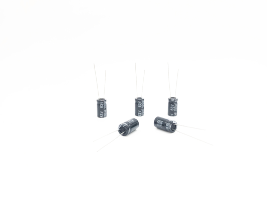 Condensateurs électrolytiques en aluminium 100UF63V 8X14mm