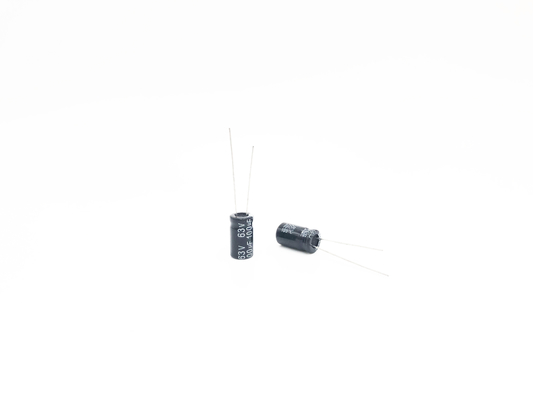 Condensateurs électrolytiques en aluminium 100UF63V 8X14mm