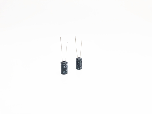 Condensateurs électrolytiques en aluminium 100UF63V 8X14mm