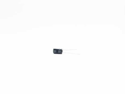 Condensateurs électrolytiques en aluminium 100UF63V 8X14mm