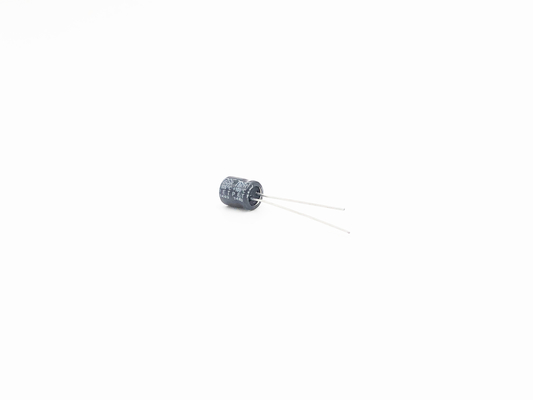 Condensateur miniature 220UF16V 6.3X11mm d'avance radiale