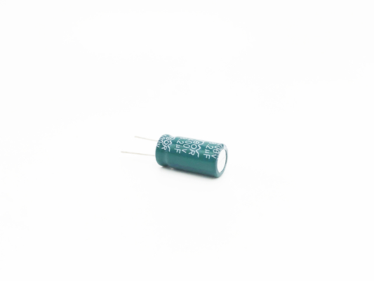 Condensateur électrolytique à courant d'ondulation élevée 8.2UF 400V 13X20mm