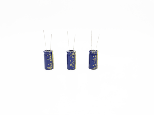 Condensateurs électrolytiques radiaux de 4700UF 16V