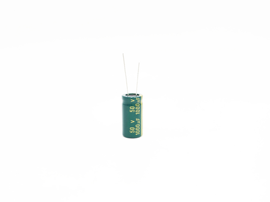 Lumière en aluminium élevée du condensateur électrolytique 1000UF 50V RoHS LED de Voltag
