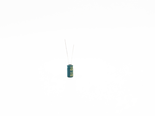 Cylindre 4.7UF 250V Al Electrolytic Capacitor 8x9MM ISO9001