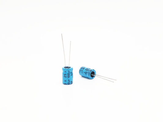 Circuits bipolaires d'inversion de polarité du condensateur électrolytique 470UF25V de la TW BOR