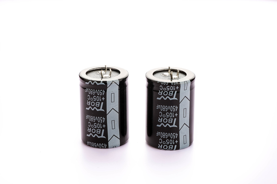 Rupture large de la température dans des condensateurs électrolytiques 680uf 450v 35x60mm