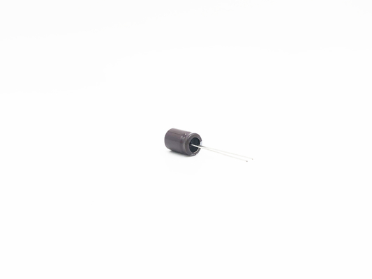 Condensateur large de la température 22X35MM 10uf 250v pour la lampe de sauvegarde d'énergie