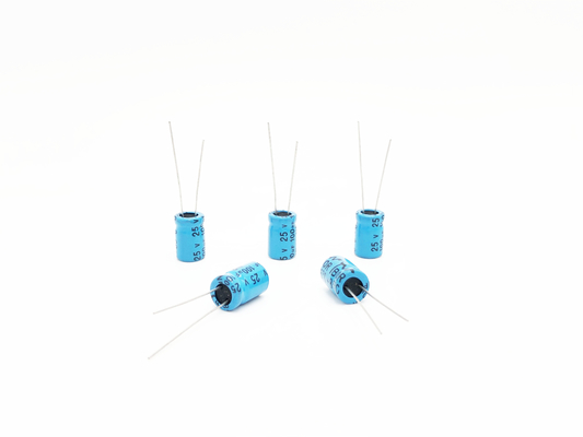 condensateur 8x12mm d'ampère de la voiture 220uF25V pour des circuits d'inversion de polarité